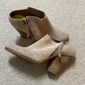 Dolce Vita booties size 6.5